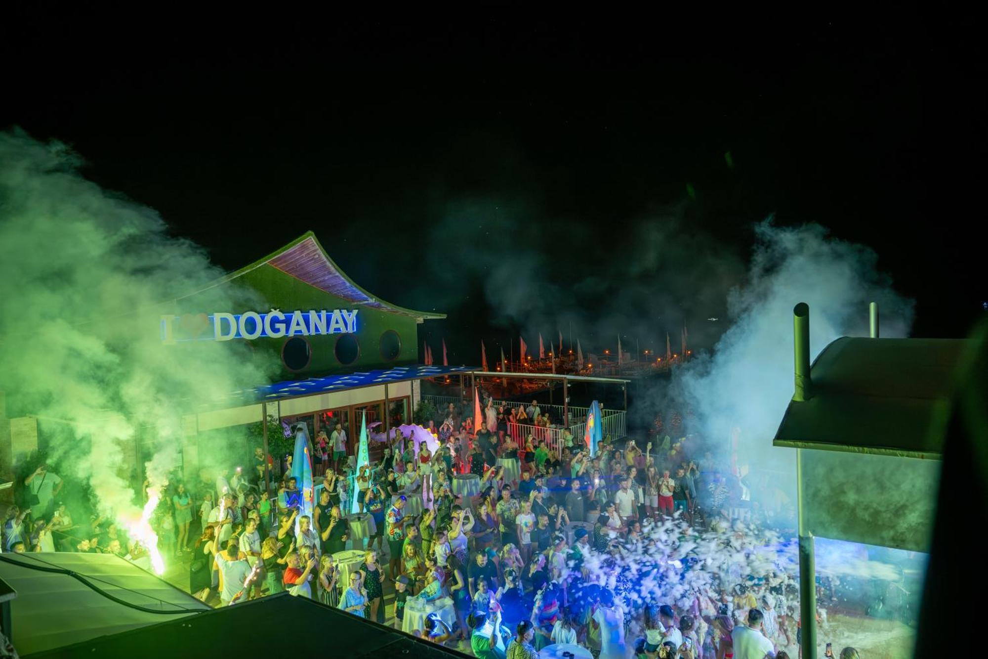 Beach Club Doganay Hotel 코나키 외부 사진