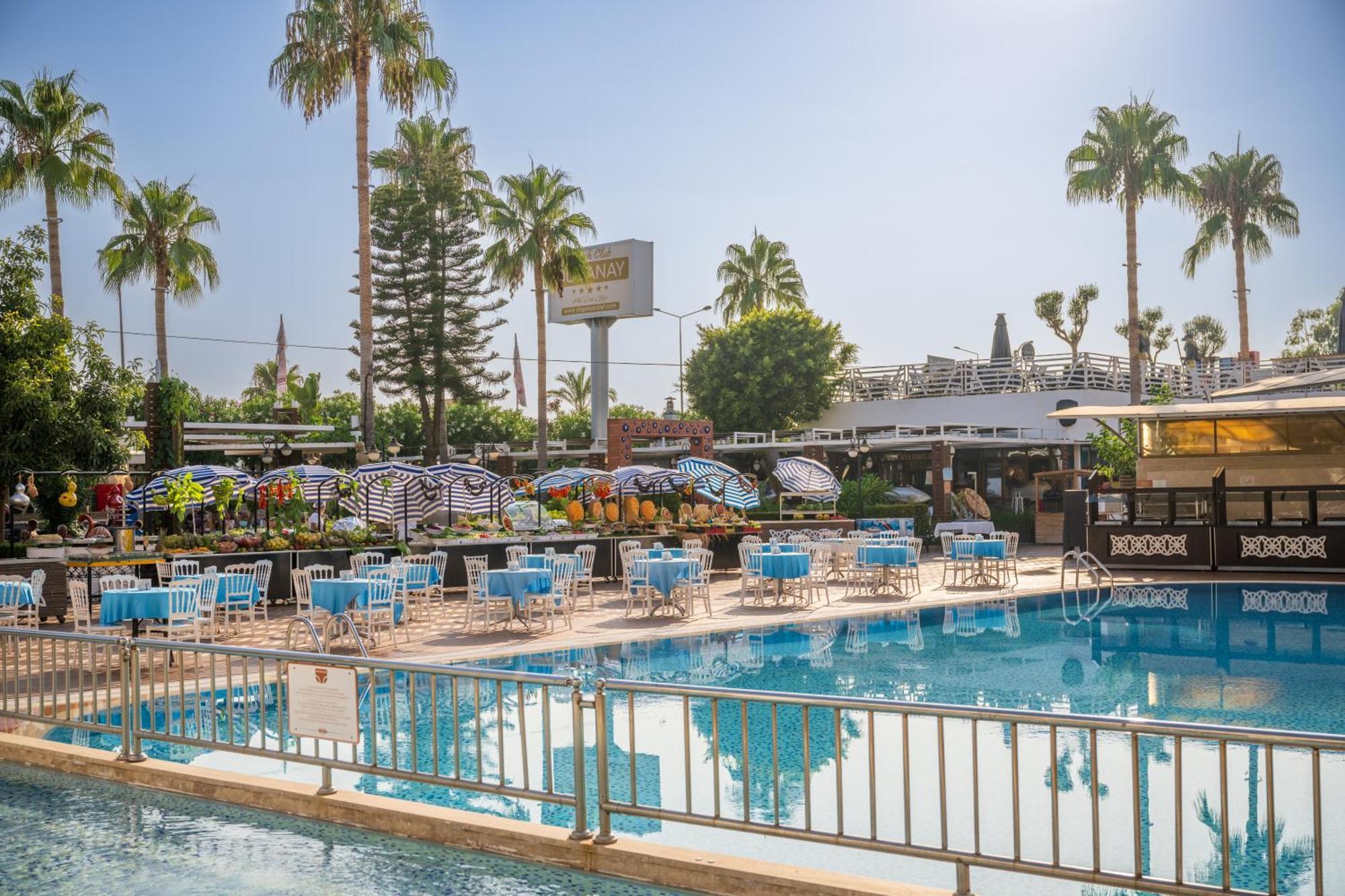 Beach Club Doganay Hotel 코나키 외부 사진