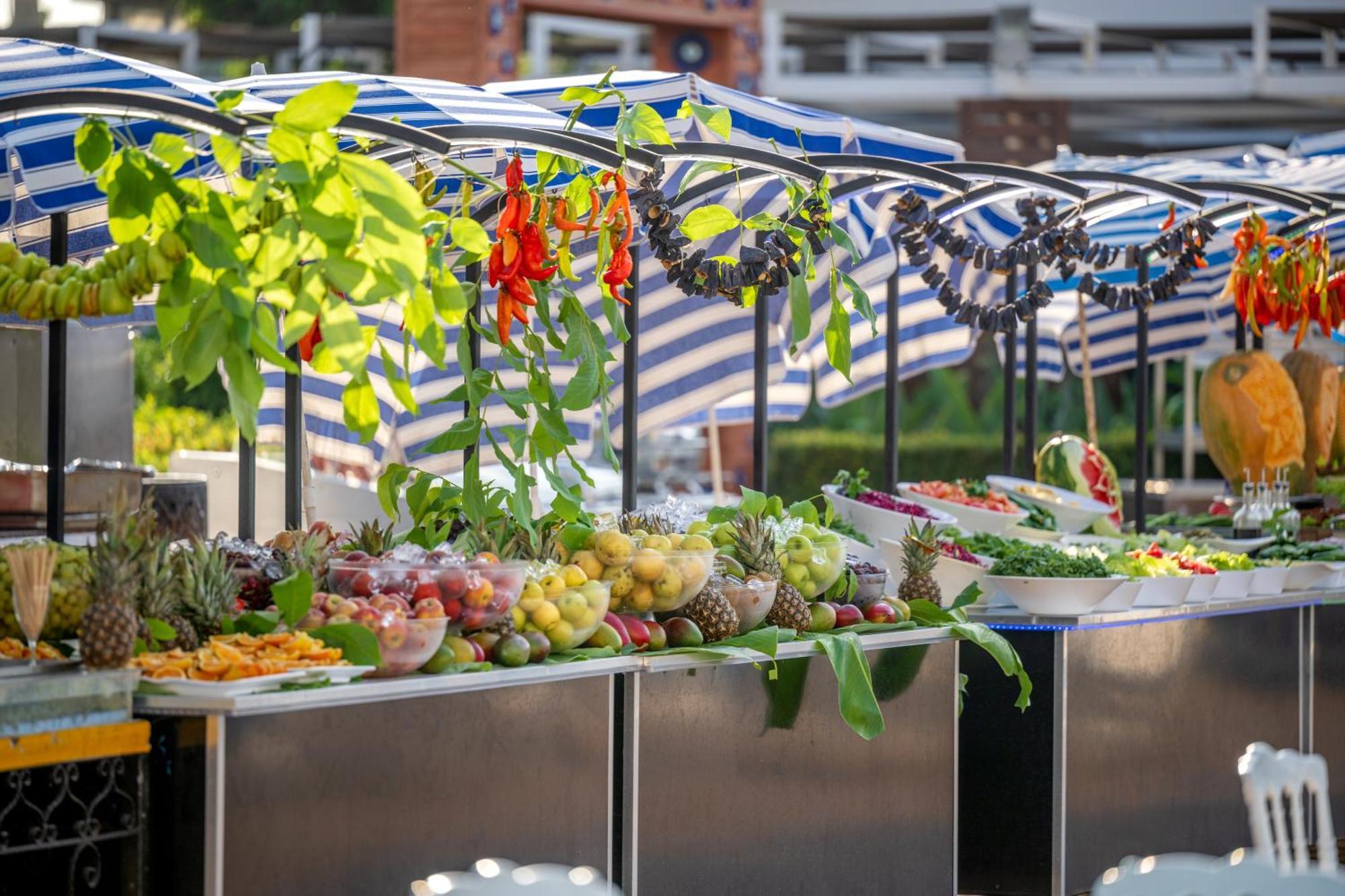 Beach Club Doganay Hotel 코나키 외부 사진